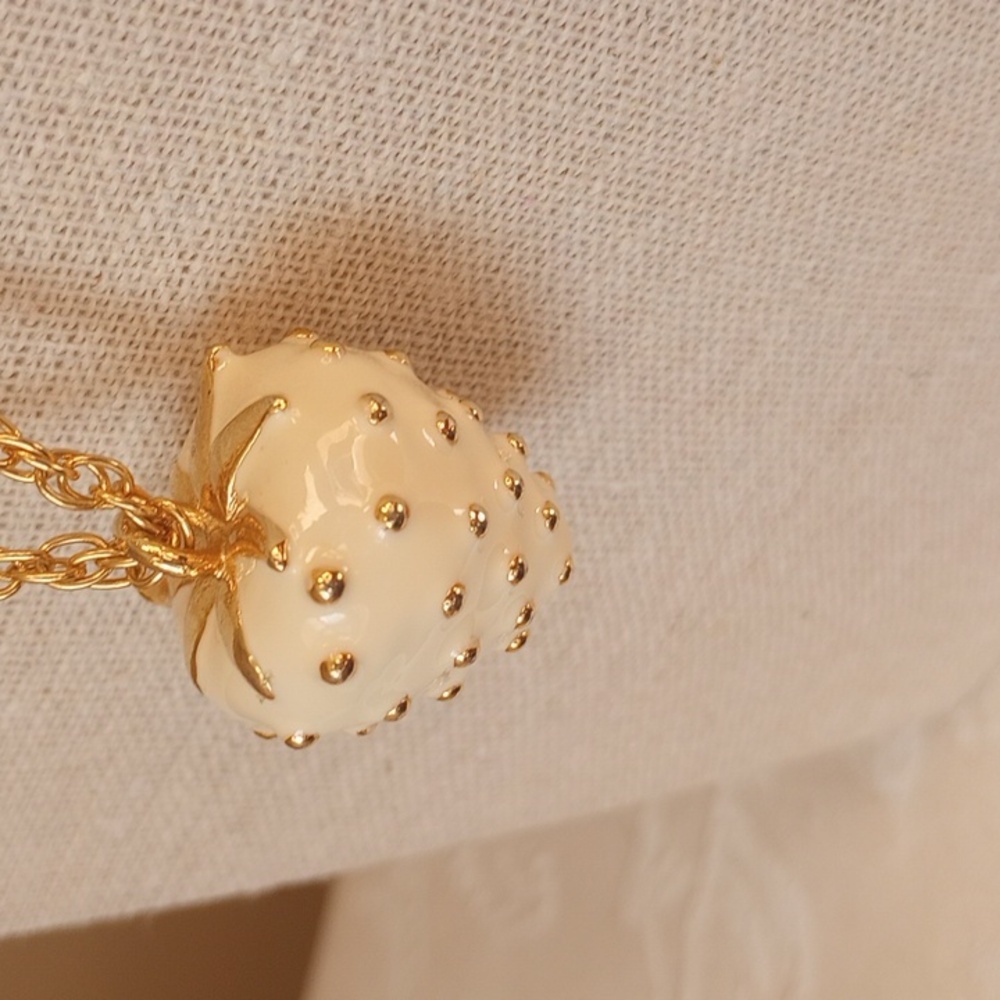 Unsigned Napier Gold-Tone cream strawberry Pendant with 36” Chain